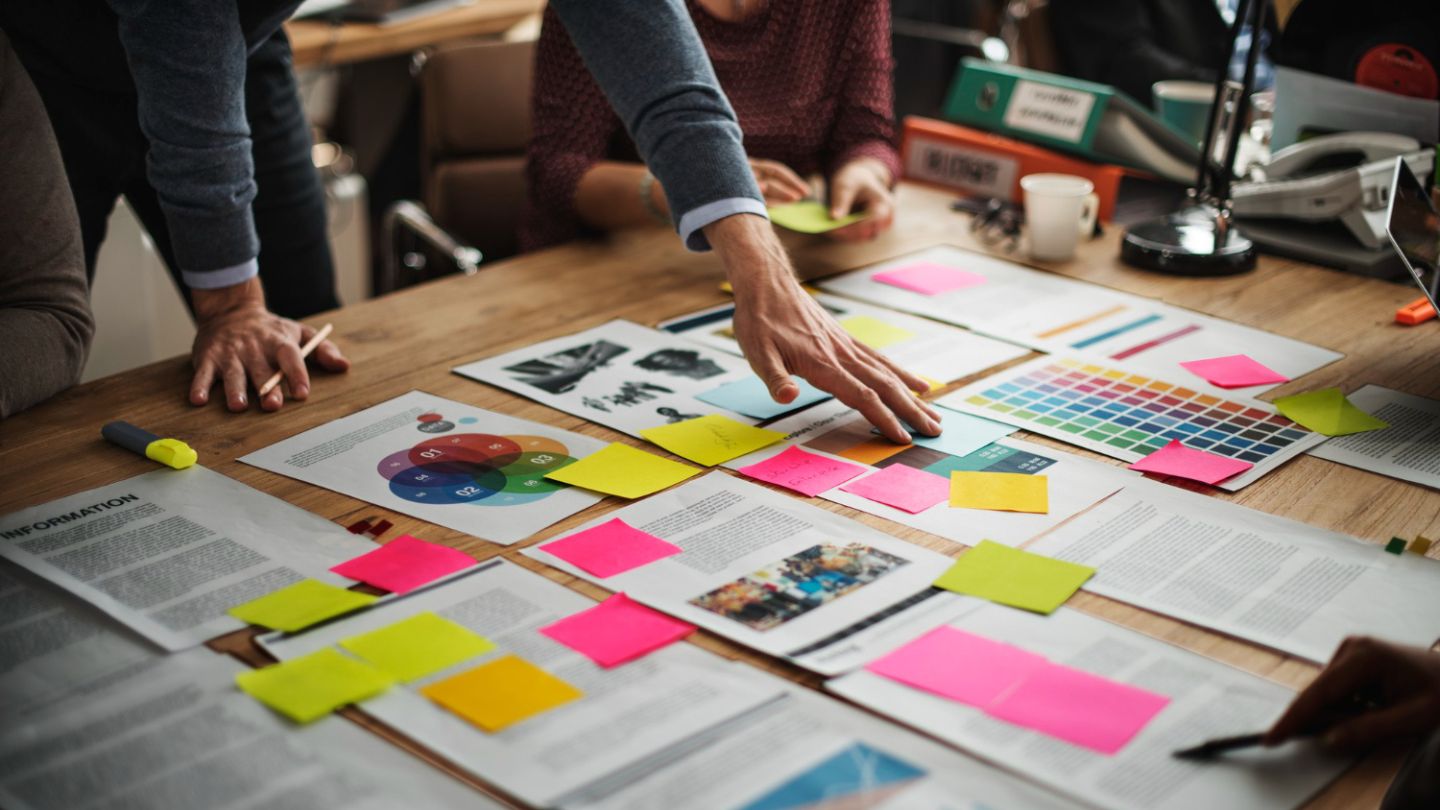 AI Search Competitor Analysis: How to Find Gaps Beyond Traditional Rankings