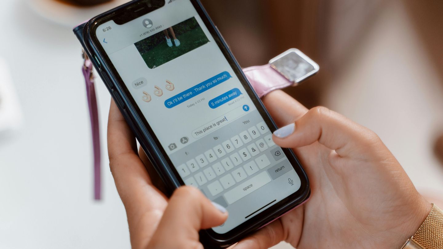 How Should a Business Handle Message Requests?